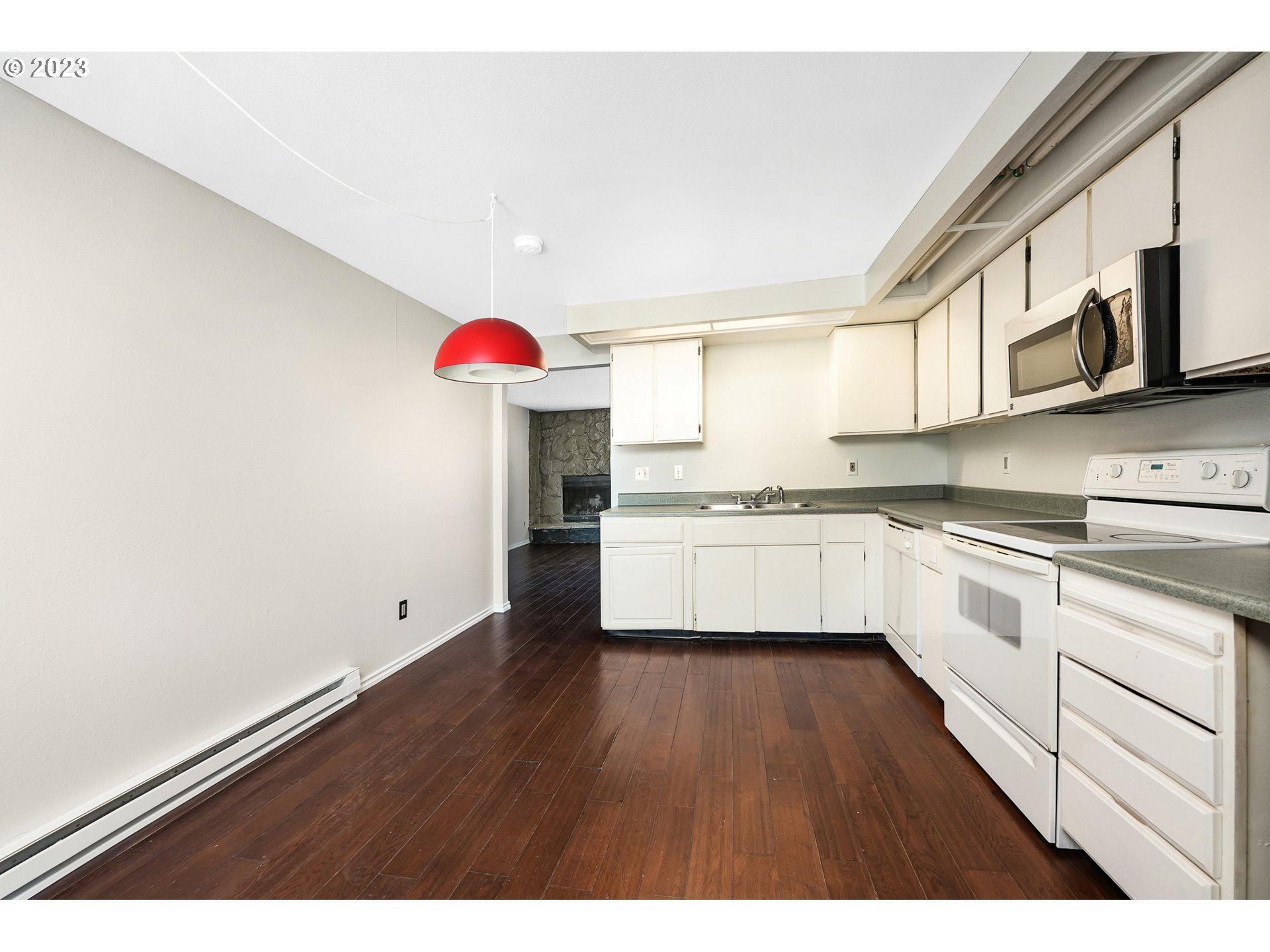 1470 Southeast Walnut Street, Unit 206 Hillsboro, OR 97123 - Photo 10 of 24