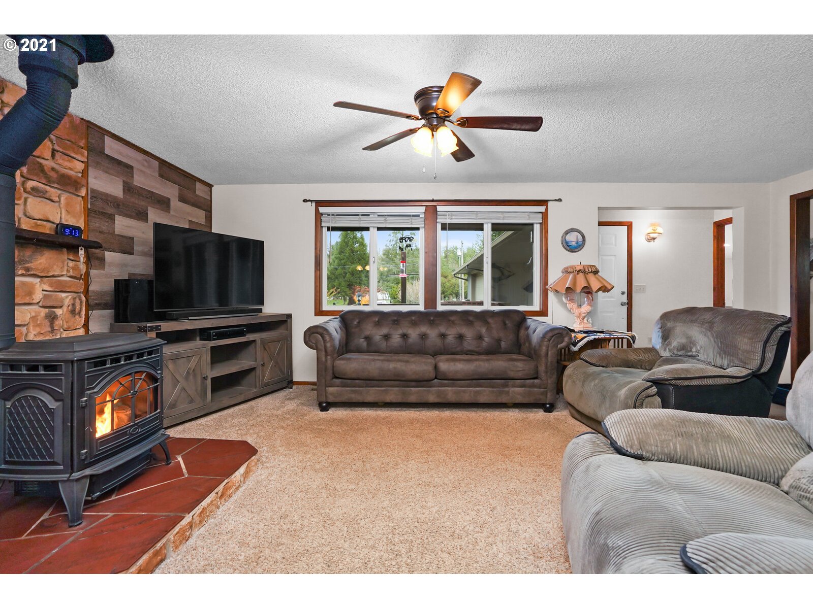 24590 River Bend Road Beaver, OR 97108 - Photo 4 of 32 Gallery Image 4