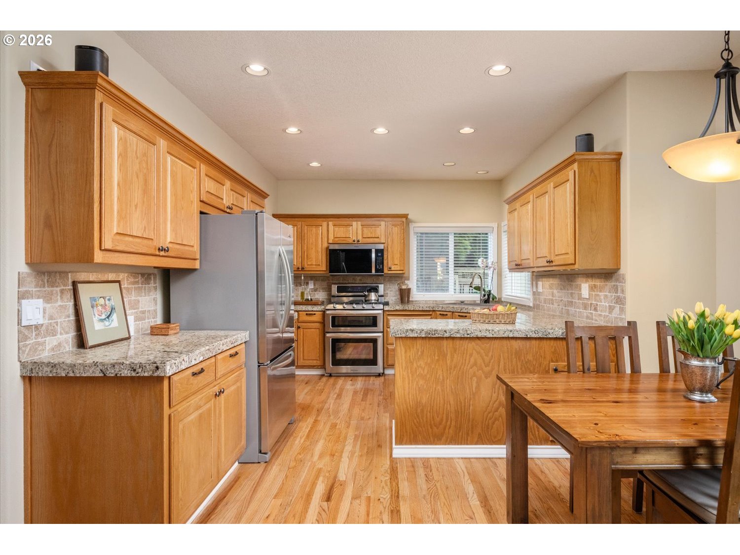 17460 Southwest 108th Place Tualatin, OR 97062 - Photo 12 of 48 Kitchen