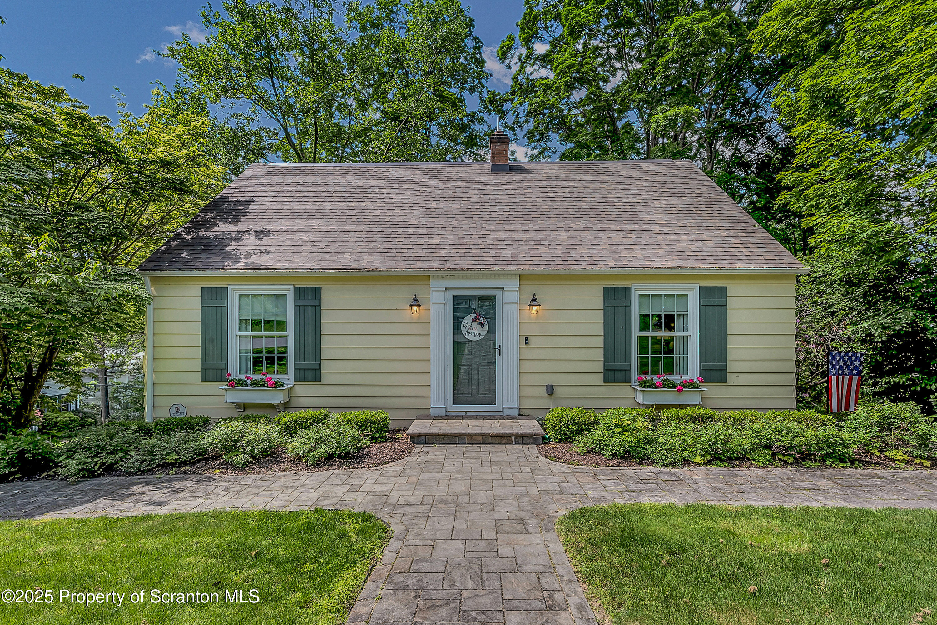201 Ridge Street Clarks Summit, PA 18411 - Photo 1 of 44 Ridge_