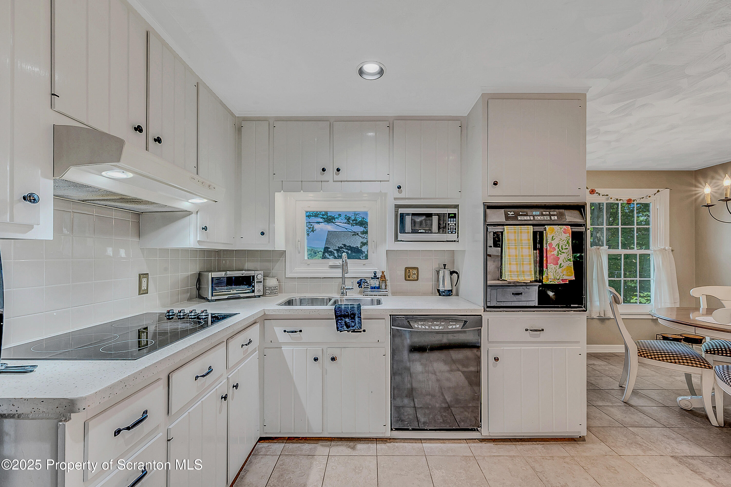 201 Ridge Street Clarks Summit, PA 18411 - Photo 18 of 44 Kitchen