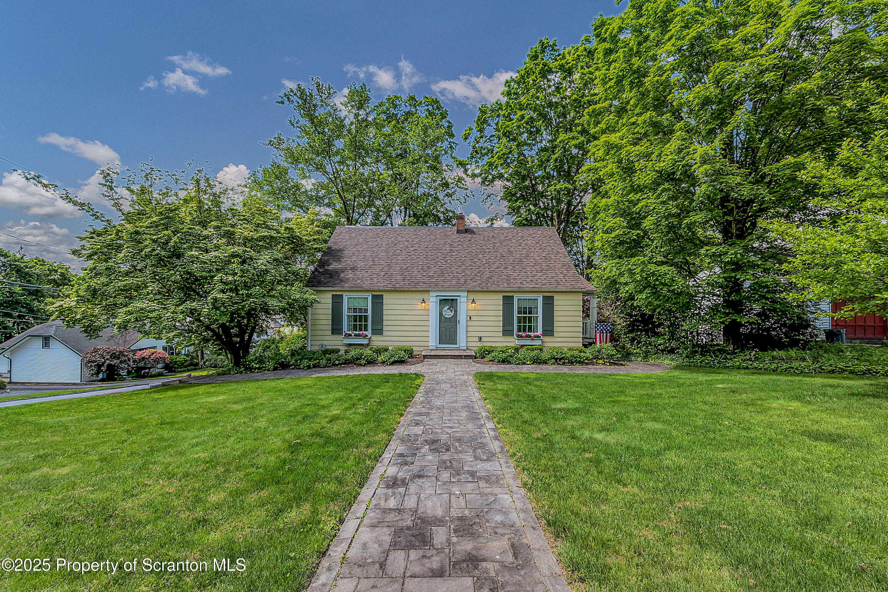 201 Ridge Street Clarks Summit, PA 18411 - Photo 2 of 44 Front