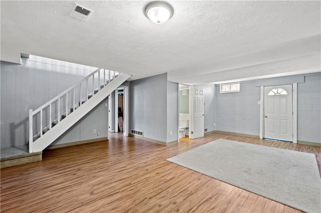 220 Hunting Ridge Road Bridgeville, PA 15017 - Photo 15 of 25 Gallery Image 15