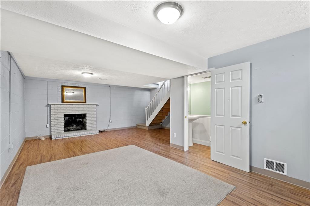 220 Hunting Ridge Road Bridgeville, PA 15017 - Photo 16 of 25 Gallery Image 16