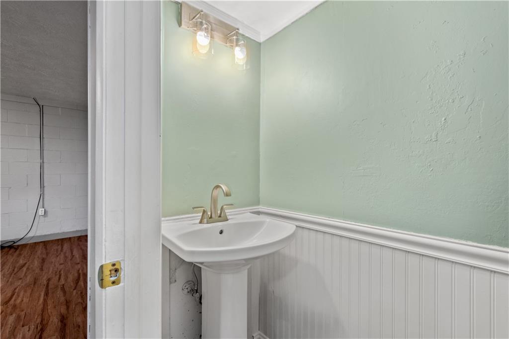 220 Hunting Ridge Road Bridgeville, PA 15017 - Photo 18 of 25 Gallery Image 18