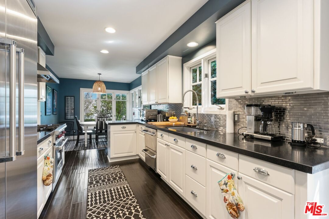 1903 Preuss Road Los Angeles, CA 90034 - Photo 16 of 44 Gallery Image 16