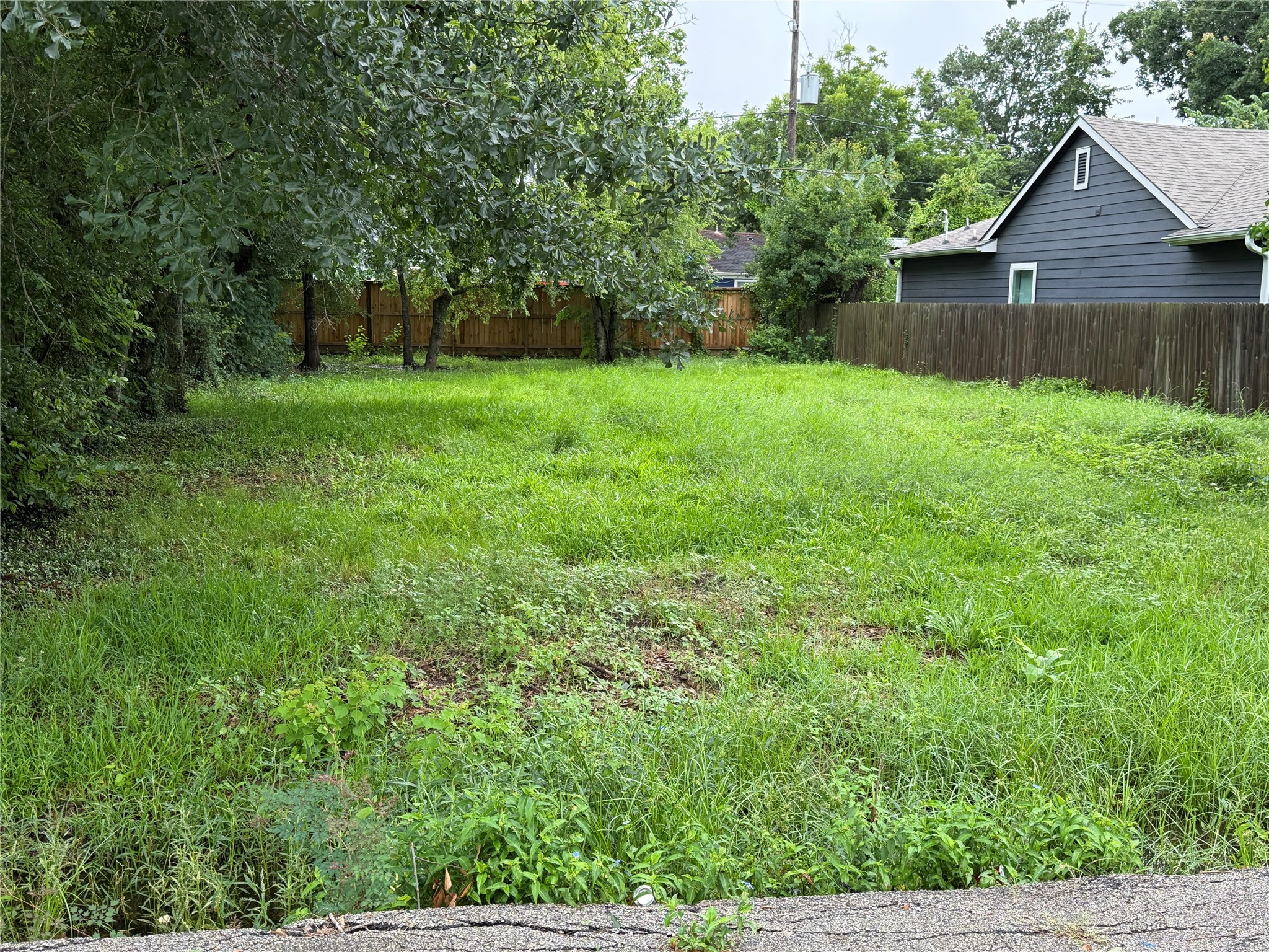 50' X 100' lot