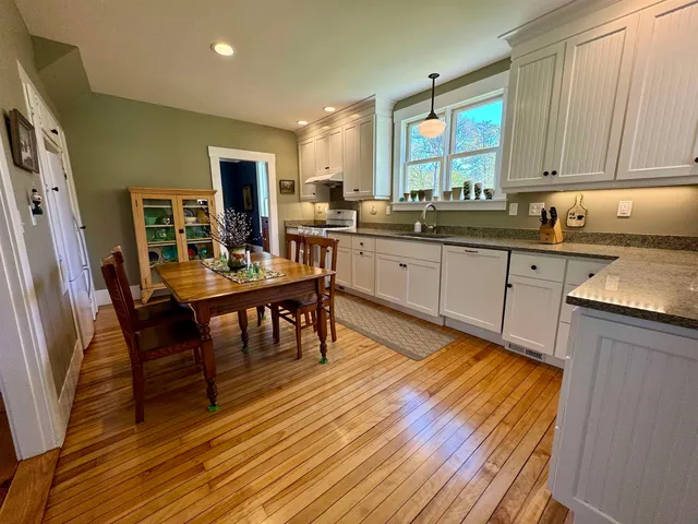 $499,000 | 41 Schaeffer Hill, Wells River, VT 05081