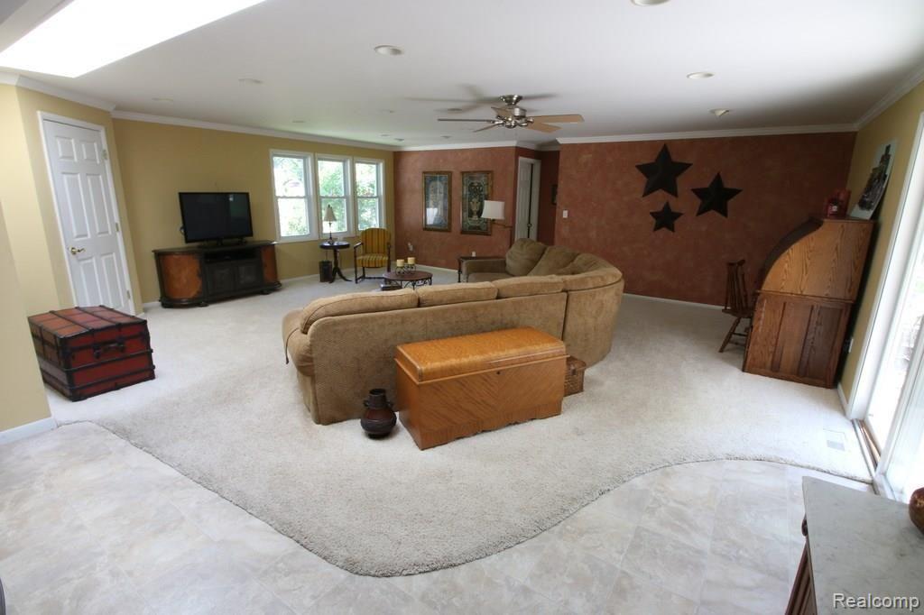 26432 Springland Street Farmington, MI 48334 - Photo 19 of 34