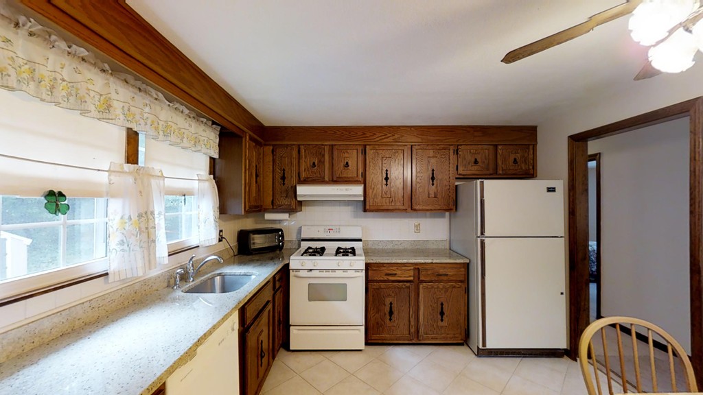 109 Navillus Road Tewksbury, MA 01876 - Photo 16 of 16 Gallery Image 16