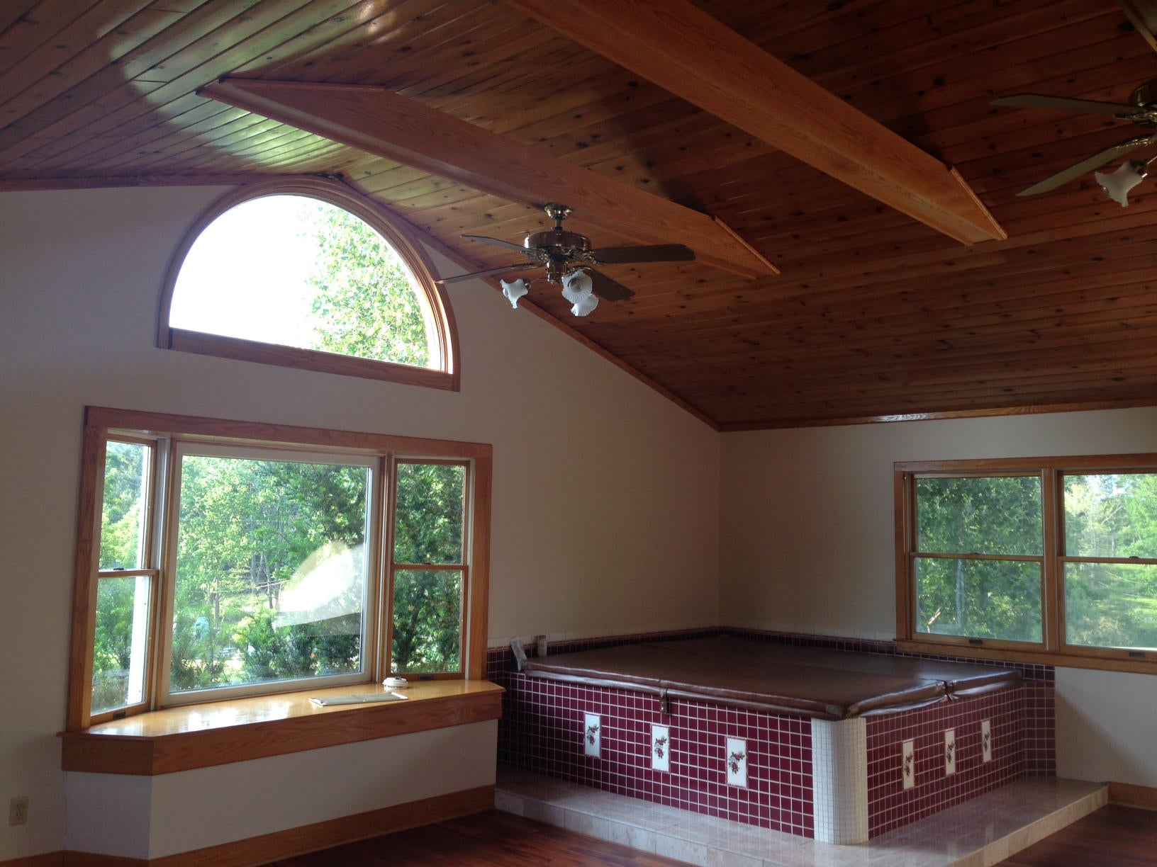 2 Rt Creek Lewisburg, WV 24901 - Photo 5 of 38 Gallery Image 5