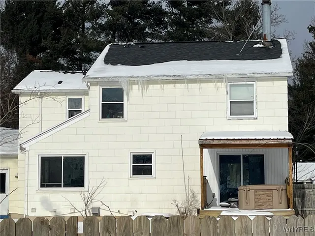 $399,999 | 350 Bramblewood Lane, Amherst, NY 14051