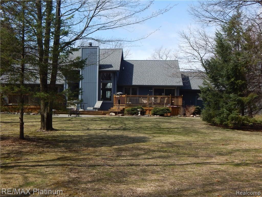 19283 Hickory Ridge Road Fenton, MI 48430 - Photo 12 of 72 DSCN3822.JPG