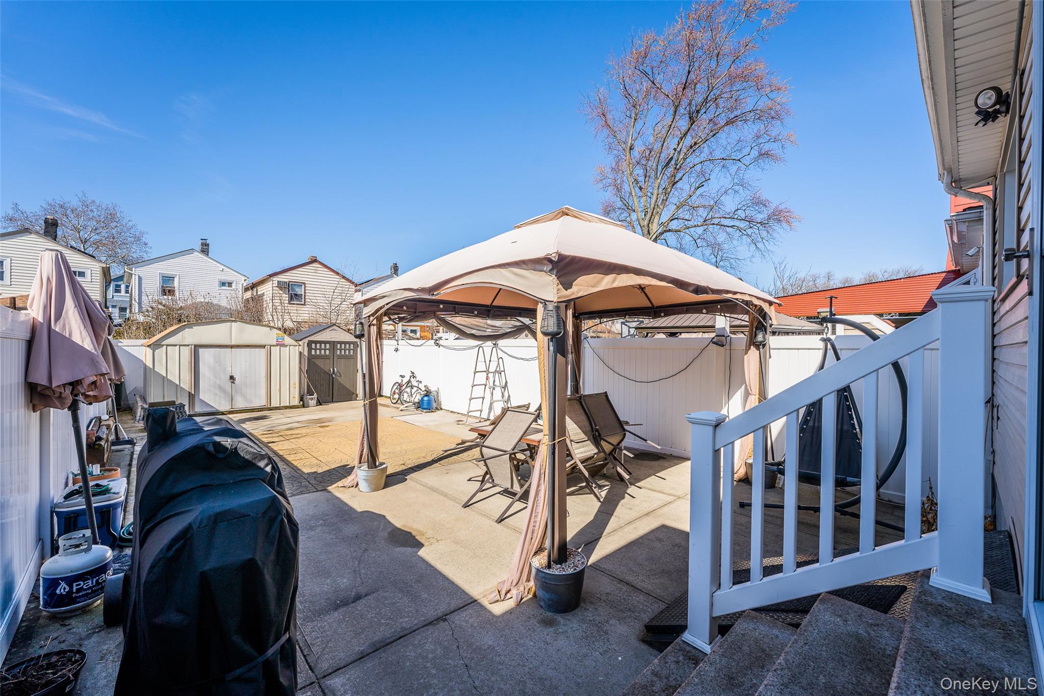 89-32 90th Street Queens, NY 11421 - Photo 23 of 33