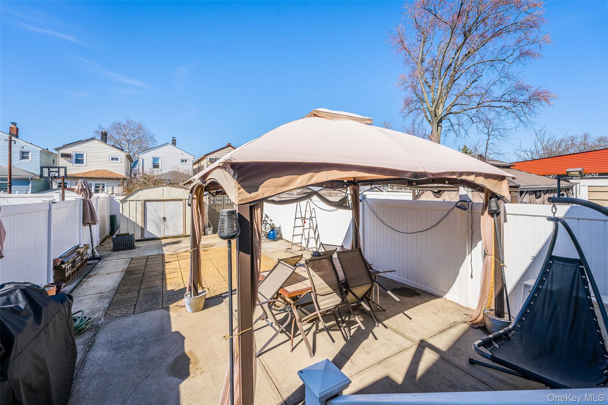 89-32 90th Street Queens, NY 11421 - Photo 25 of 33