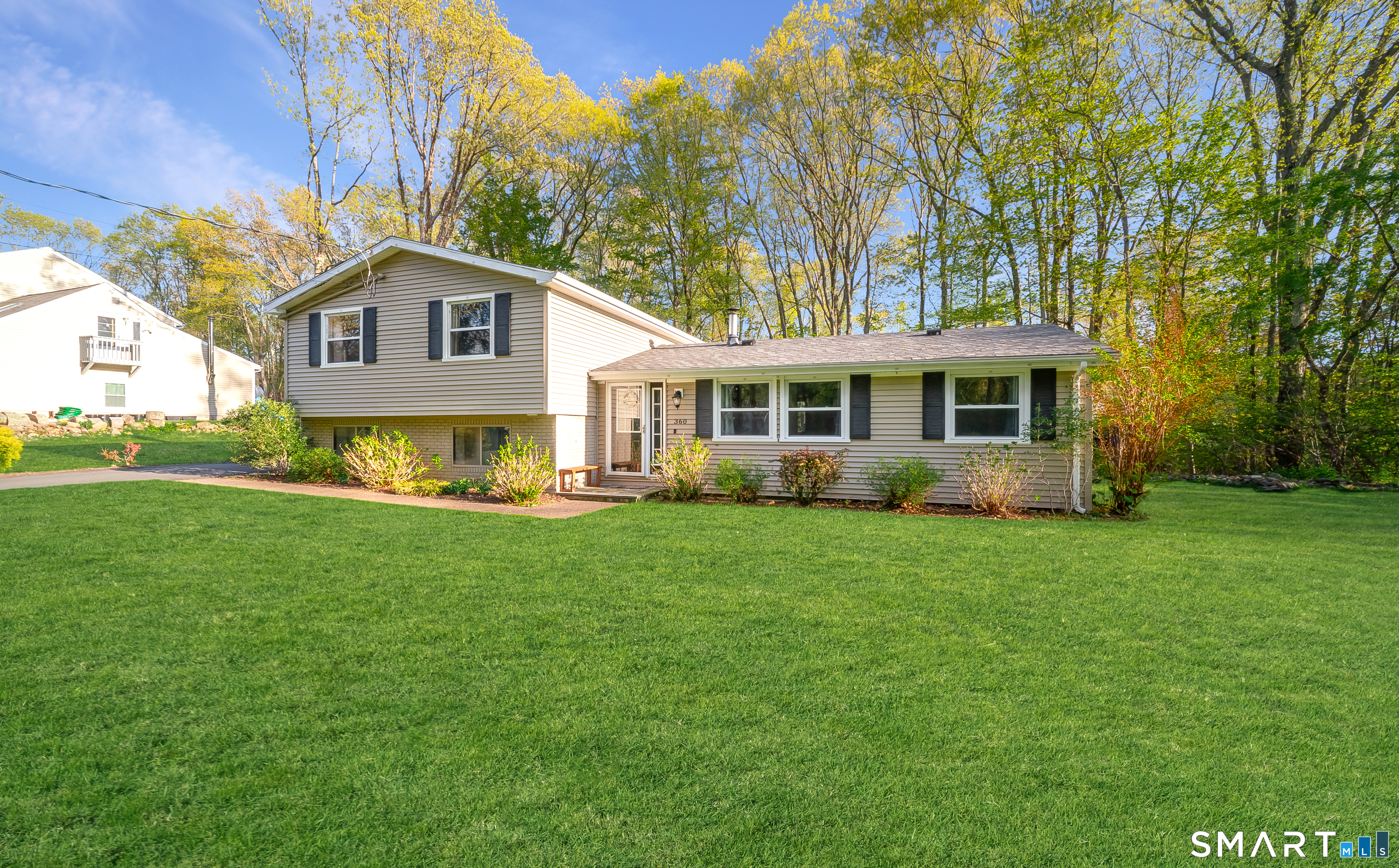 360 West Shepard Avenue Hamden, CT 06514 - Photo 2 of 38