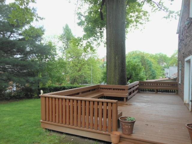 439 Mapleton Avenue Mt. Lebanon, PA 15228 - Photo 12 of 24 Gallery Image 12