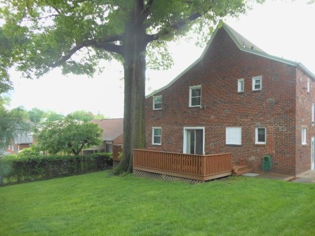 439 Mapleton Avenue Mt. Lebanon, PA 15228 - Photo 14 of 24 Gallery Image 14