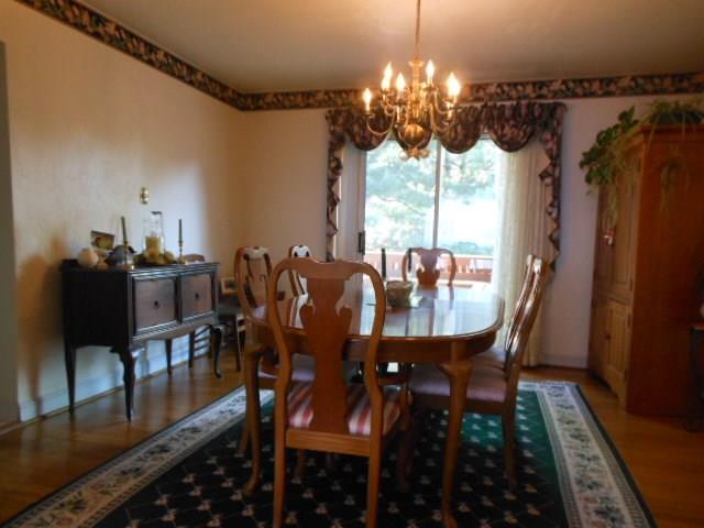 439 Mapleton Avenue Mt. Lebanon, PA 15228 - Photo 8 of 24 Gallery Image 8