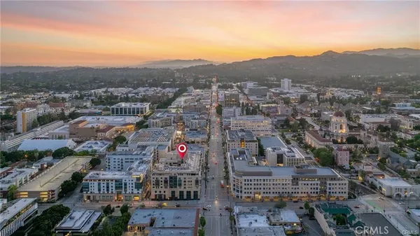$1,060,000 | 39 South Los Robles Avenue, Unit 6017, Pasadena, CA 91101