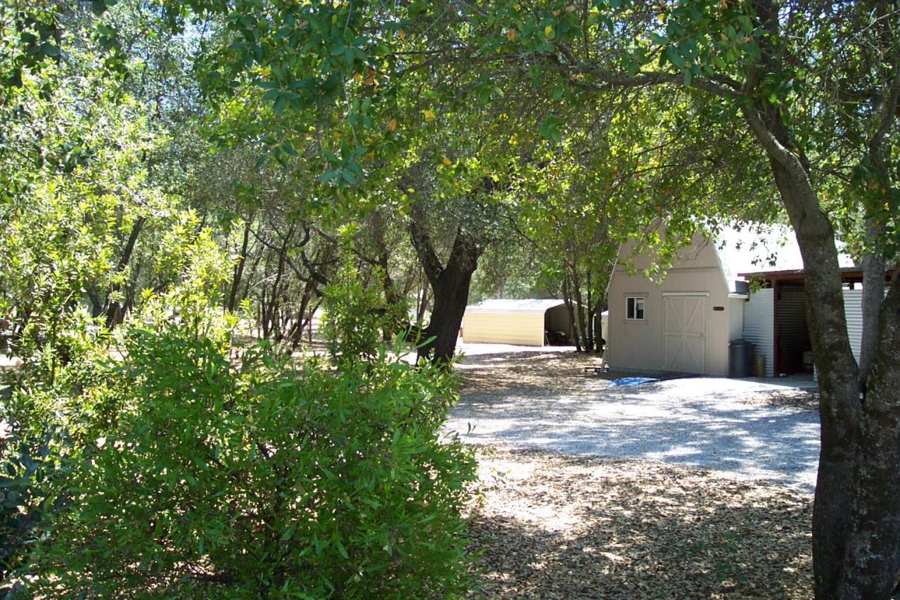 16577 Gas Point Road Cottonwood, CA 96022 - Photo 20 of 20 Shop & Boat Covered Storage