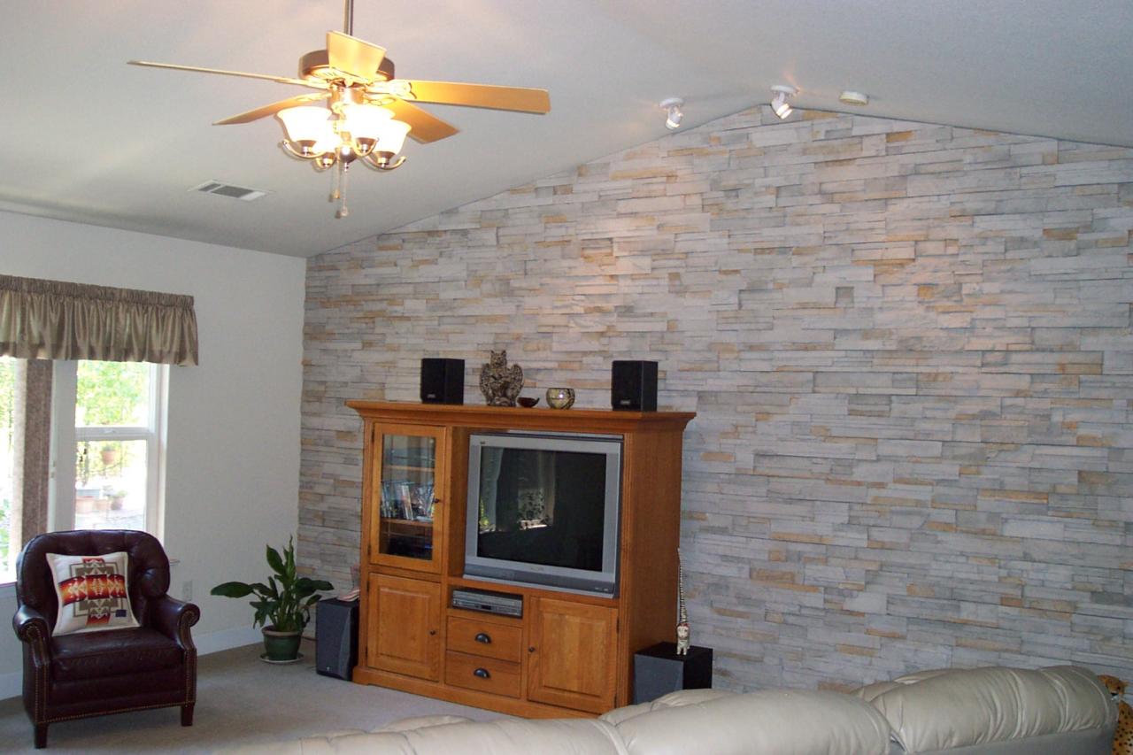 16577 Gas Point Road Cottonwood, CA 96022 - Photo 3 of 20 Ledgestone Wall in Large Living Room