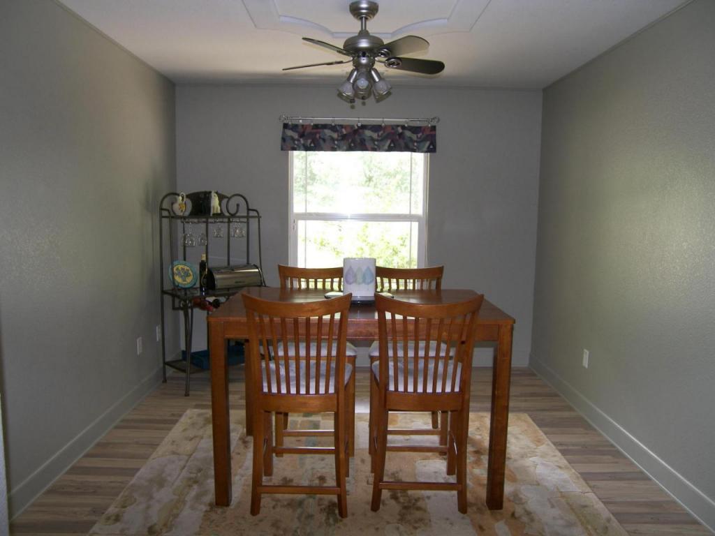 16577 Gas Point Road Cottonwood, CA 96022 - Photo 5 of 20 Dining Room