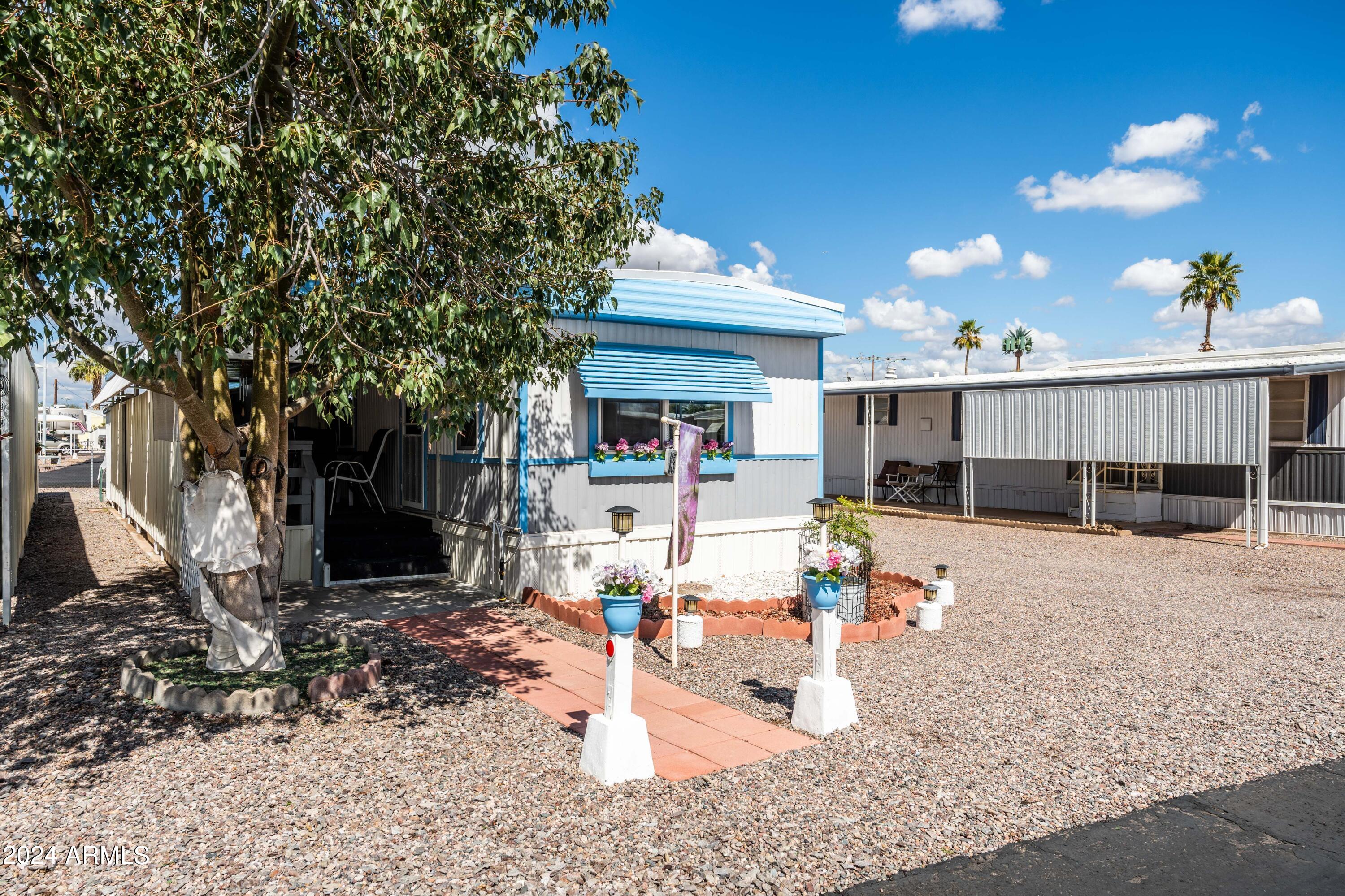 15802 South Gilbert Road, Unit 13 Chandler, AZ 85225 - Photo 3 of 28 1c