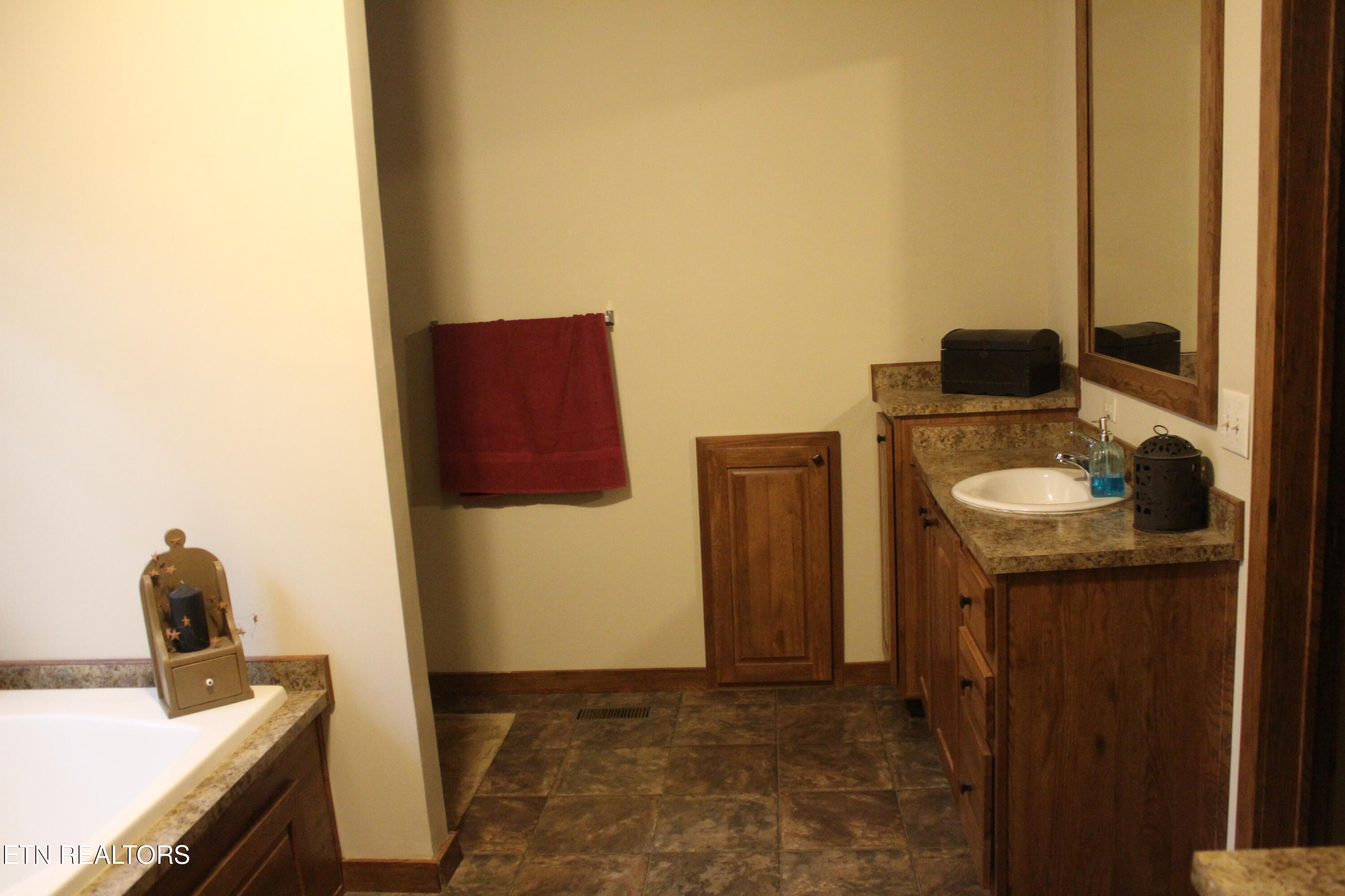 520 McDeerman Road Jacksboro, TN 37757 - Photo 23 of 24 IMG_7001