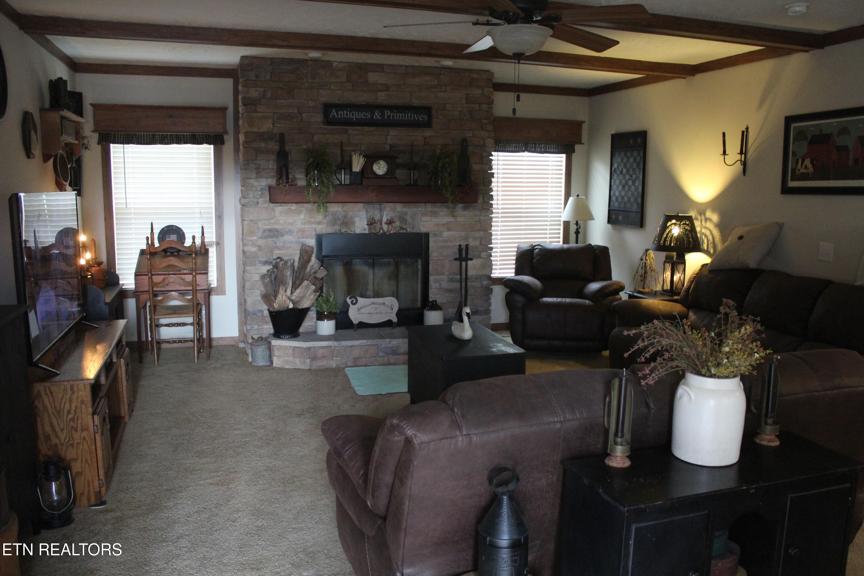 520 McDeerman Road Jacksboro, TN 37757 - Photo 9 of 24 IMG_6992