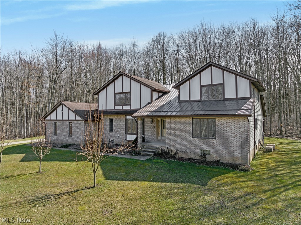 13015 Pearl Road Chardon, OH 44024 - Photo 4 of 50