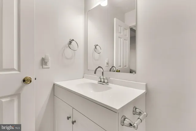 $3,249 | 10855 Lockwood Drive, Silver Spring, MD 20901