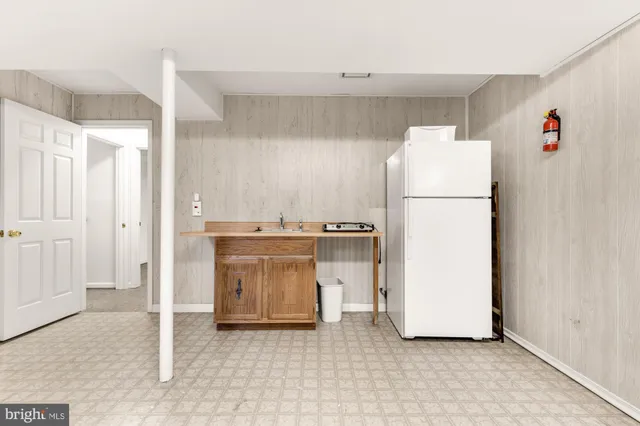 $3,249 | 10855 Lockwood Drive, Silver Spring, MD 20901