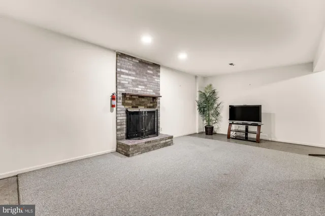 $3,249 | 10855 Lockwood Drive, Silver Spring, MD 20901