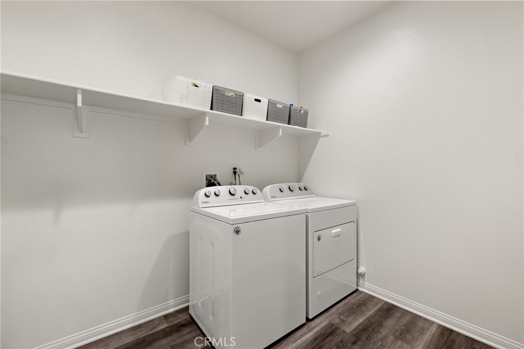 29819 Saddle Ranch Place Menifee, CA 92584 - Photo 16 of 74 Laundry room
