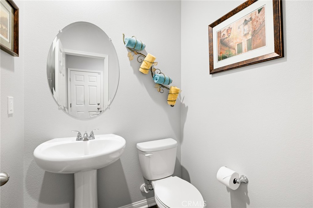 29819 Saddle Ranch Place Menifee, CA 92584 - Photo 17 of 74 Powder bath