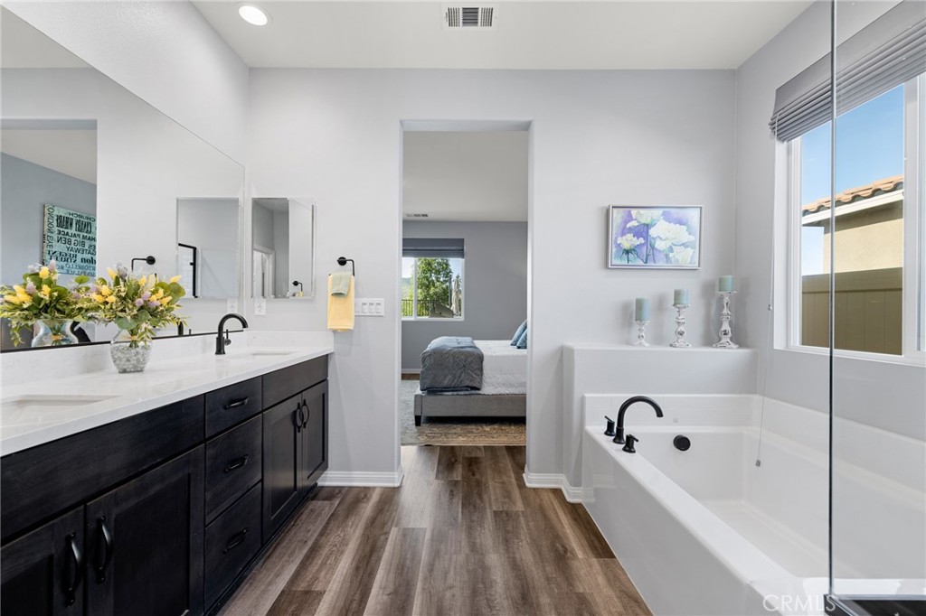 29819 Saddle Ranch Place Menifee, CA 92584 - Photo 40 of 74 Primary bathroom