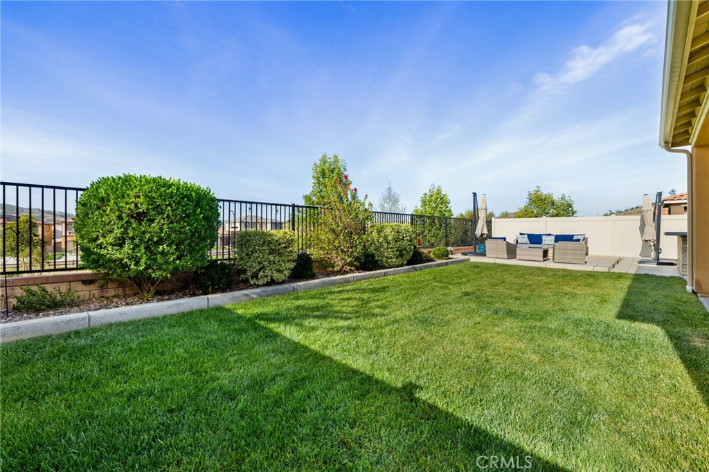 29819 Saddle Ranch Place Menifee, CA 92584 - Photo 44 of 74
