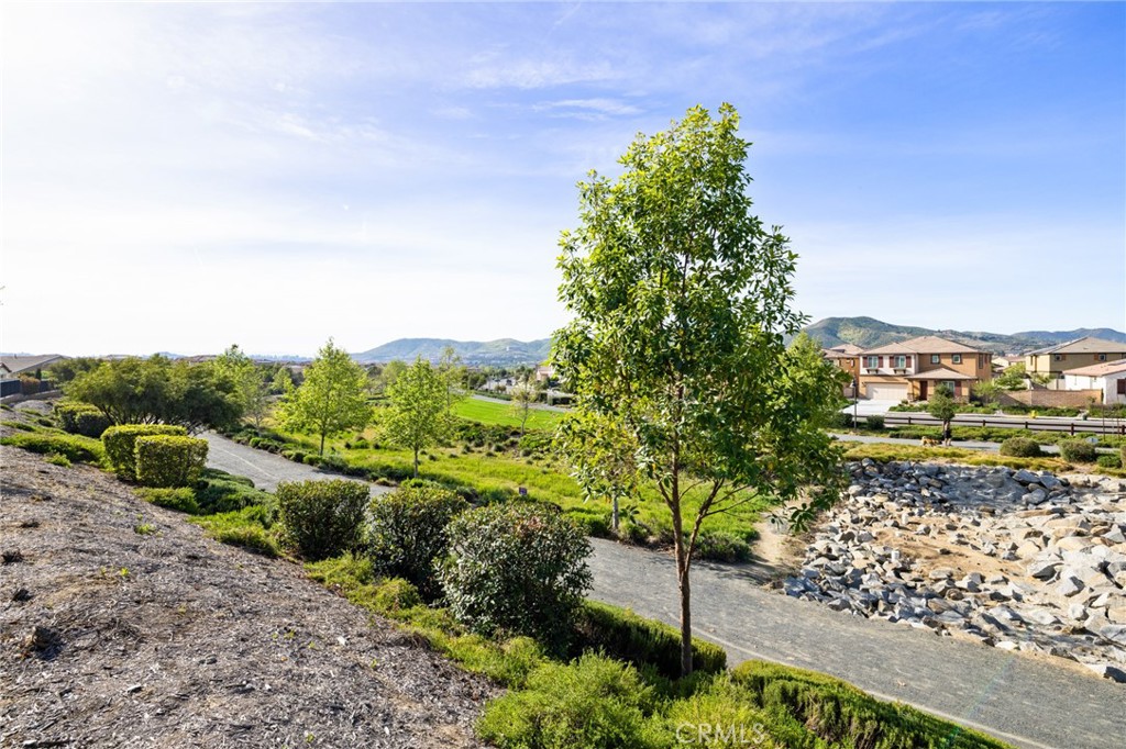 29819 Saddle Ranch Place Menifee, CA 92584 - Photo 60 of 74 Walking path