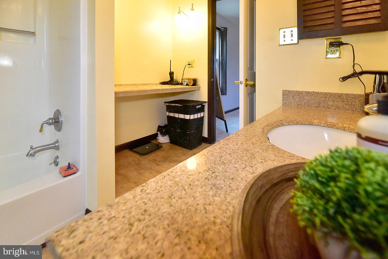 45289 Scotch Neck Road Hollywood, MD 20636 - Photo 19 of 38 Primary Bathroom