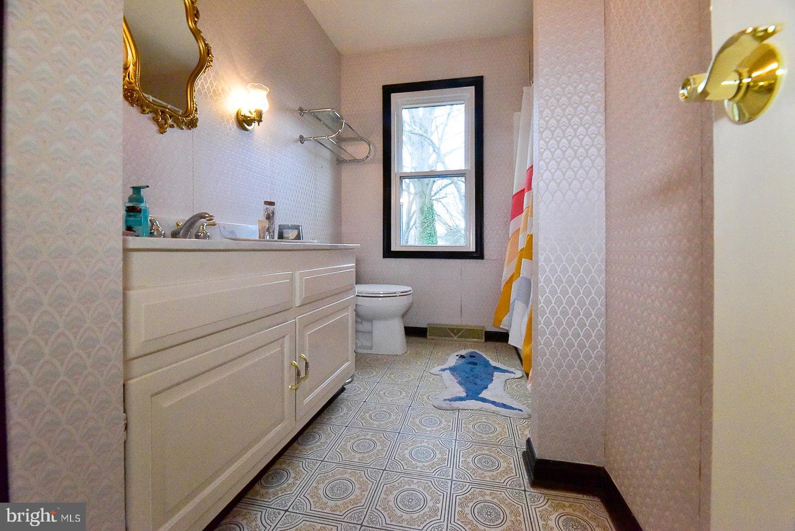 45289 Scotch Neck Road Hollywood, MD 20636 - Photo 24 of 38 Bathroom