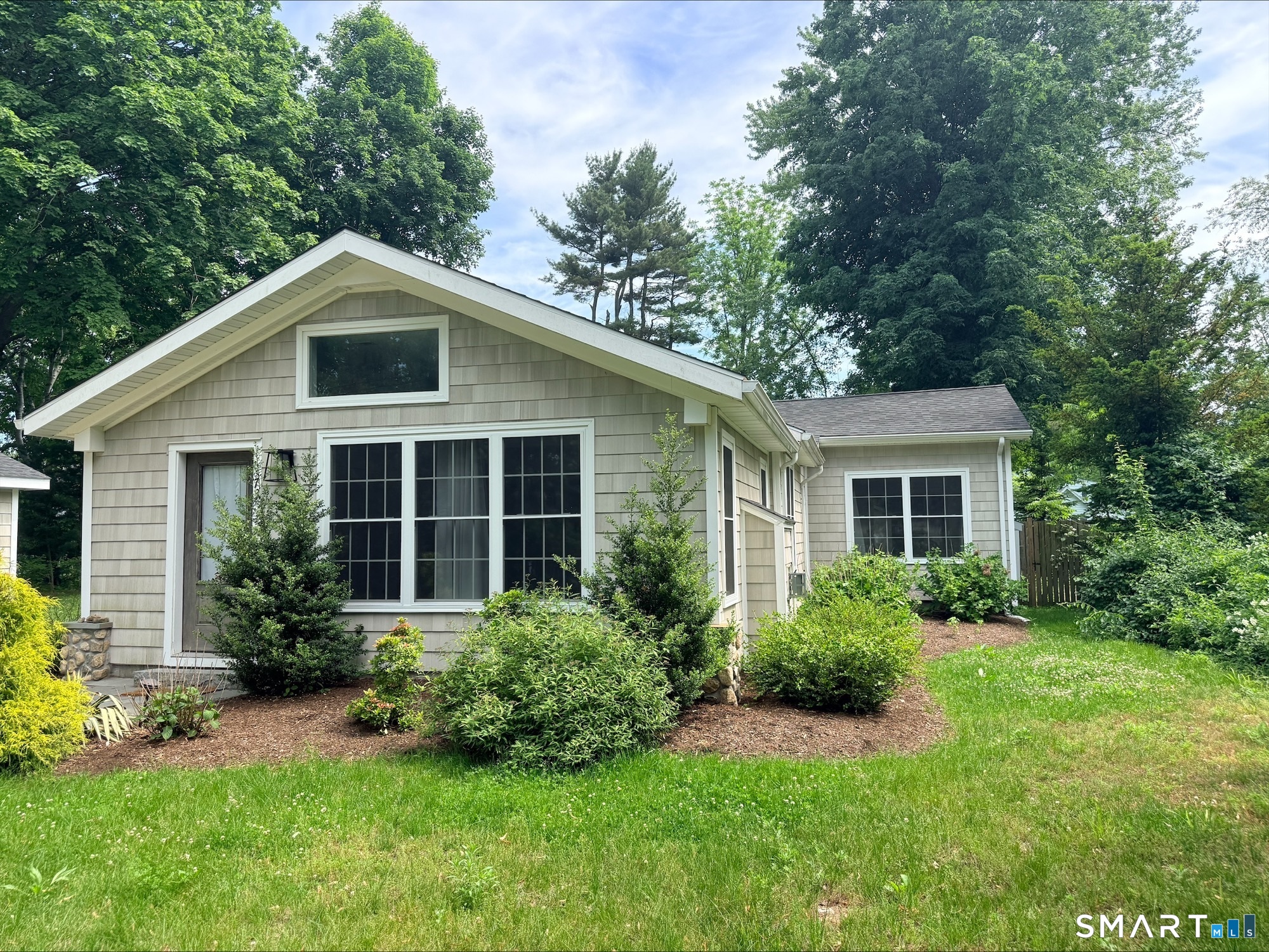 73 Garnet Park Road Madison, CT 06443 - Photo 2 of 3