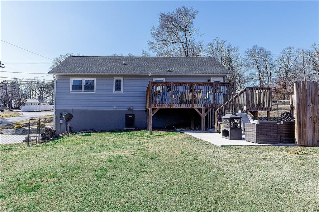 419 Cunningham Loop Road Thomasville, NC 27360 - Photo 29 of 33