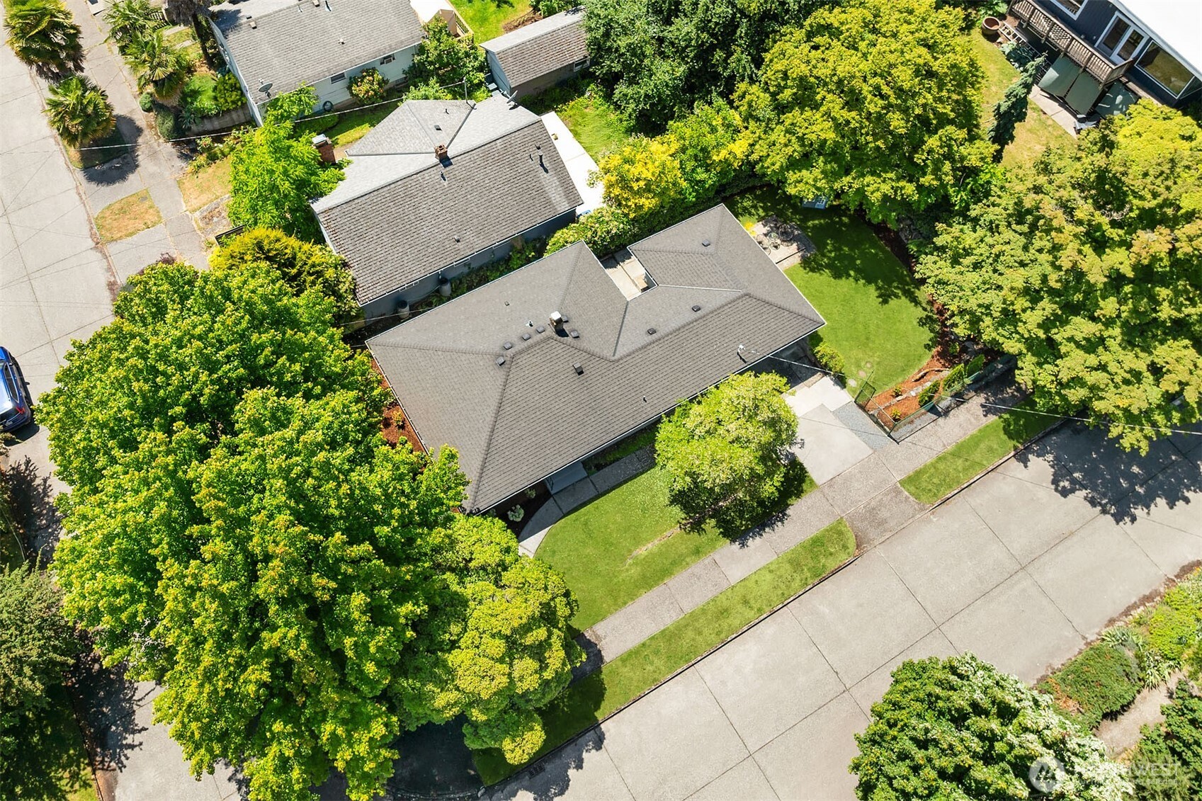 2265 Northeast 73rd Street Seattle, WA 98115 - Photo 27 of 32