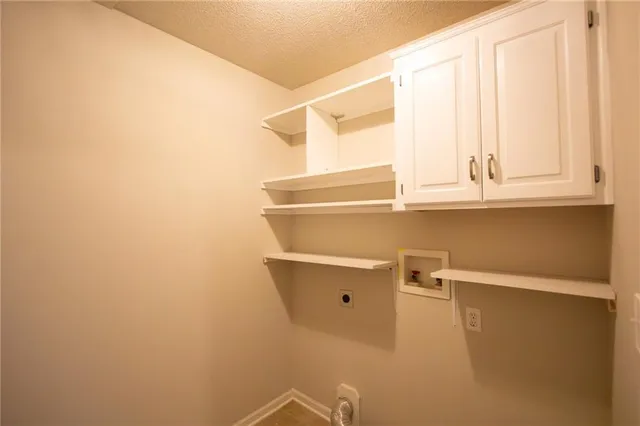 $384,900 | 10509 North Marsh Avenue, Kansas City, MO 64157