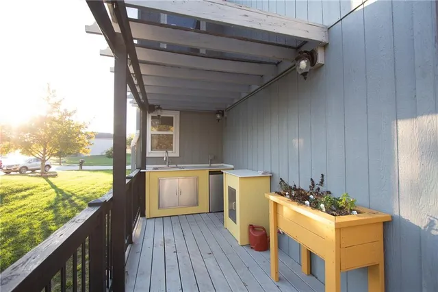 $384,900 | 10509 North Marsh Avenue, Kansas City, MO 64157