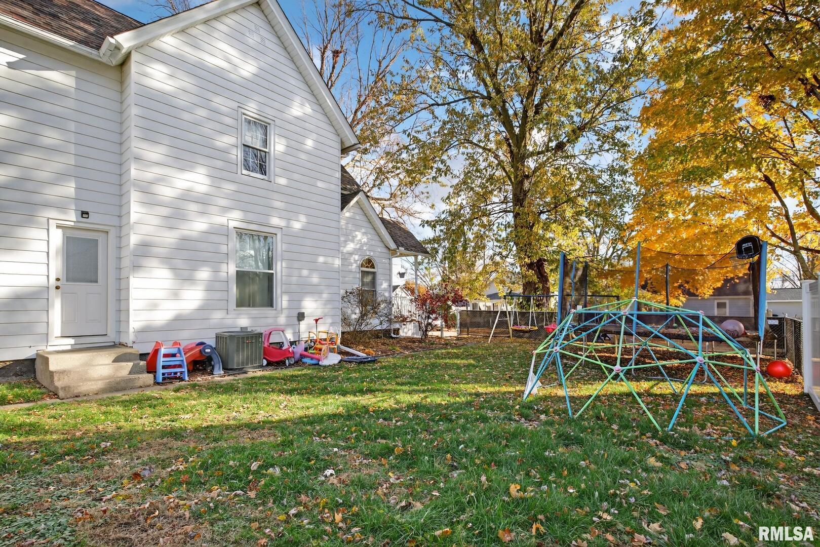 919 9th Avenue Fulton, IL 61252 - Photo 23 of 54