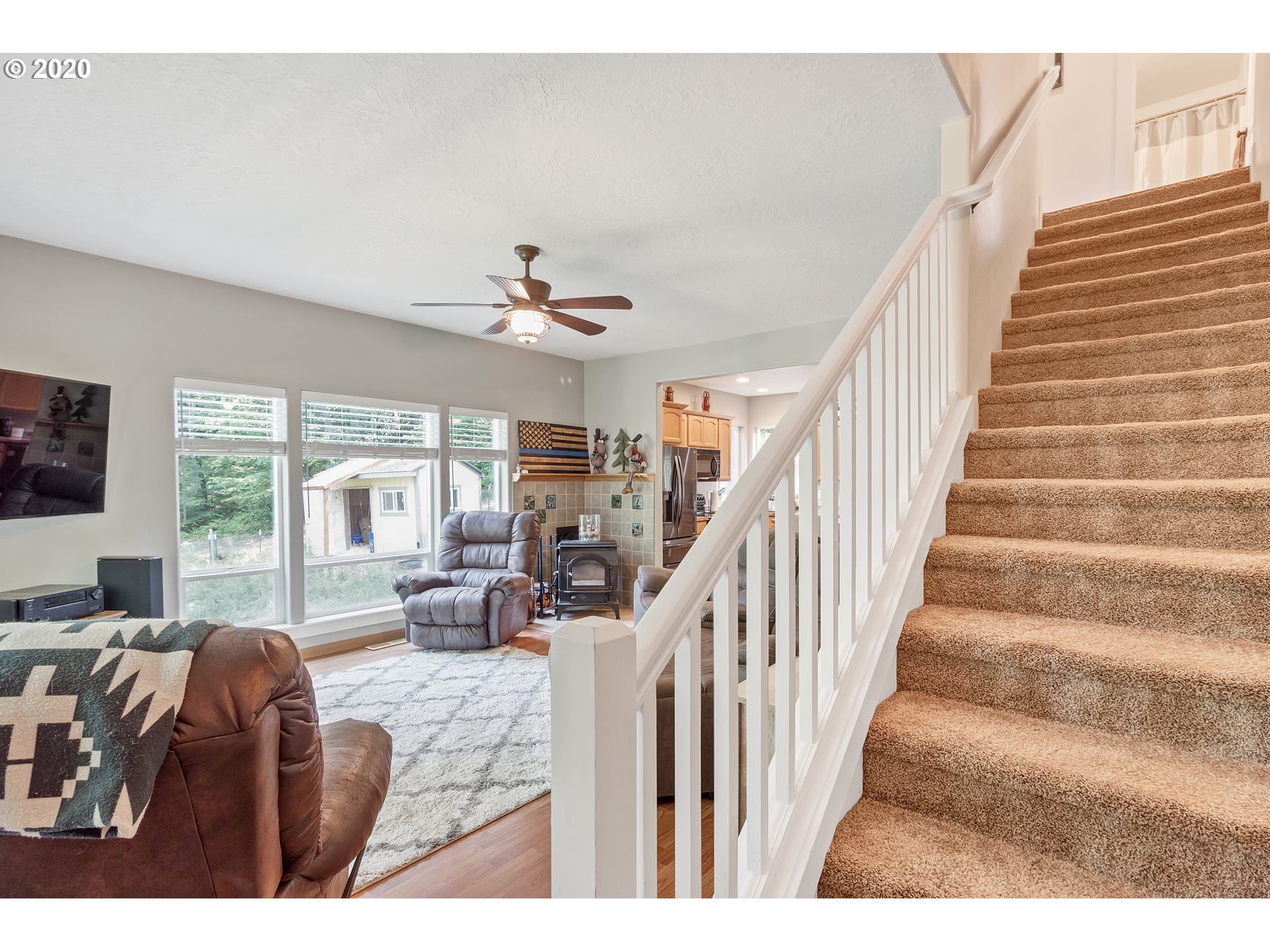 16246 Oakdale Road Dallas, OR 97338 - Photo 8 of 32