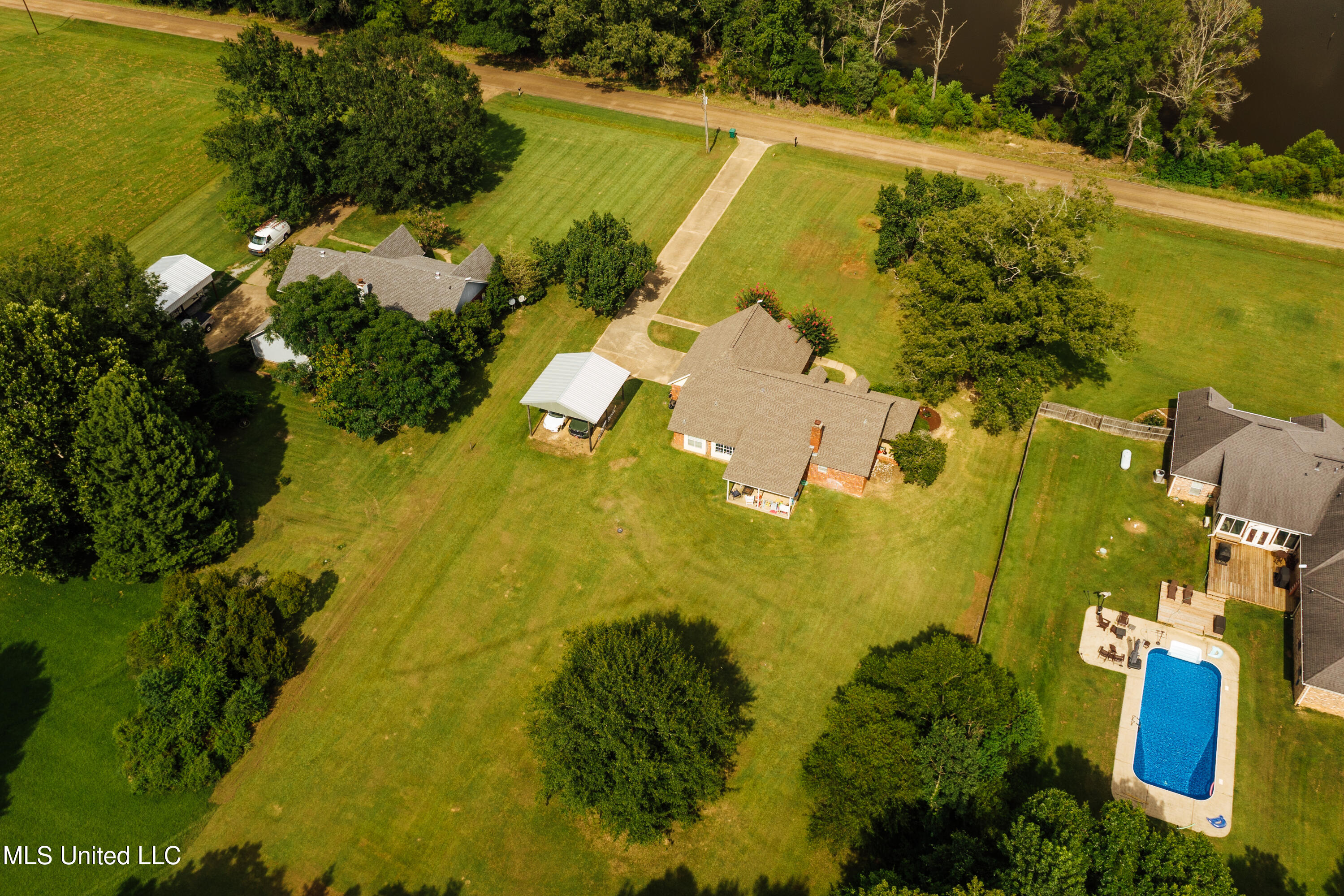 1657 Wells Road Clinton, MS 39056 - Photo 19 of 26 17