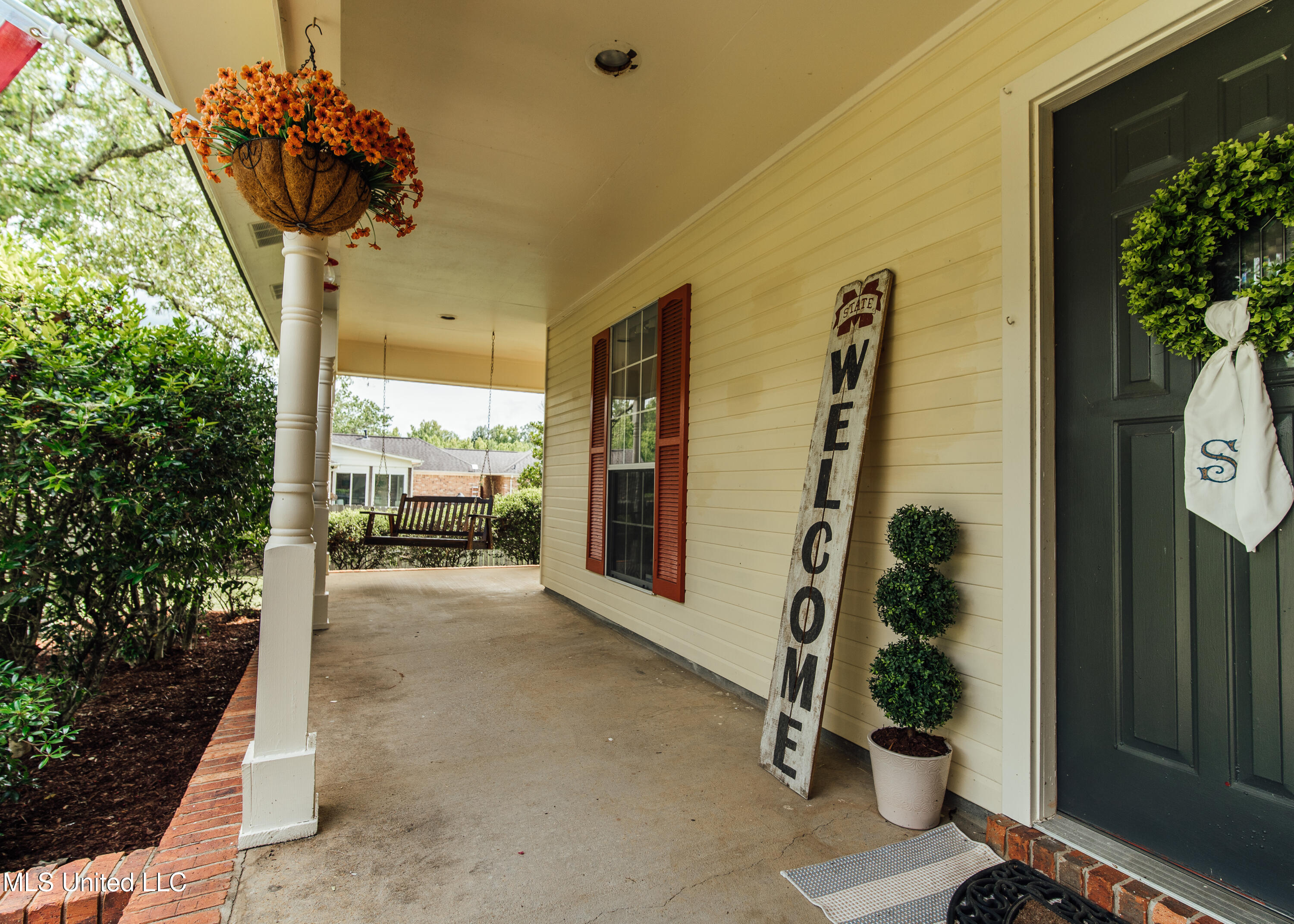 1657 Wells Road Clinton, MS 39056 - Photo 3 of 26 3